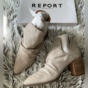 Report Women's Beige Textured Heeled Boots